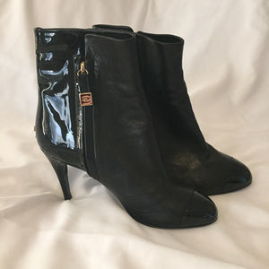 Chanel short Boots - Authentic